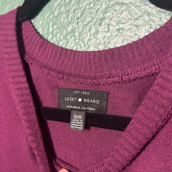 COPY - LUCKY BRAND berry long sleeve - Picture 5 of 10